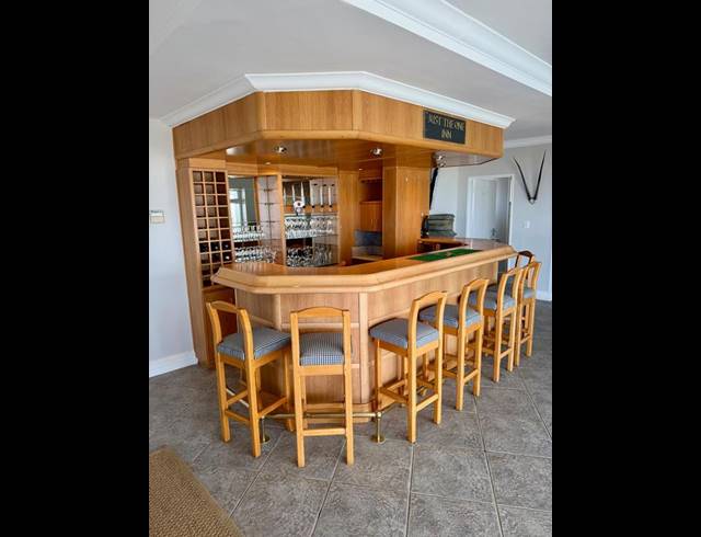 2 BEDROOM PROPERTY TO RENT IN VAN RIEBEECKSTRAND